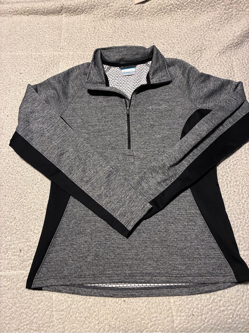 Columbia Gray and Black Quarter-Zip  Pullover, size medium